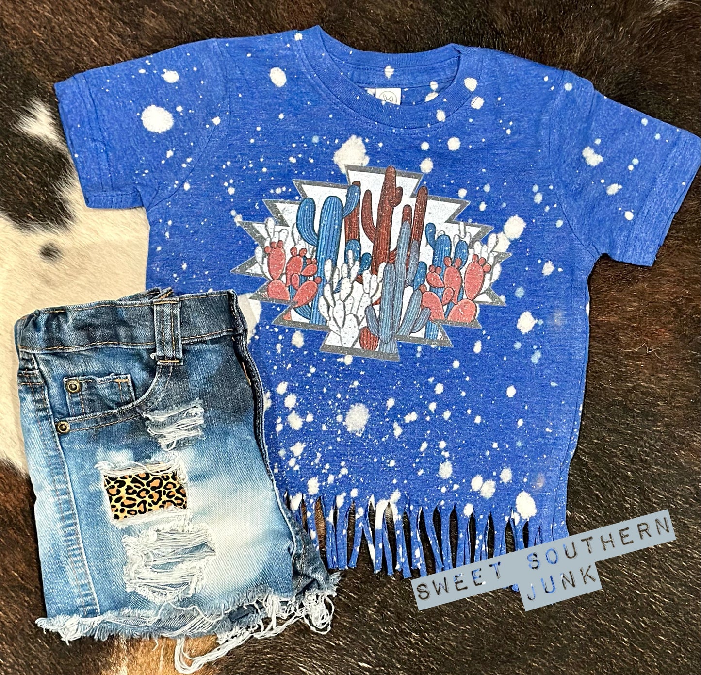 Distressed Fringe Patriotic Cactus❤︎︎Youth